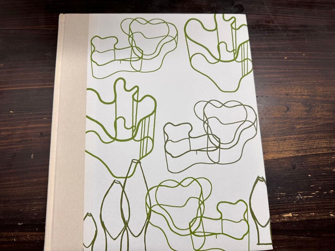  イッタラ　本　解説書　カタログ　北欧