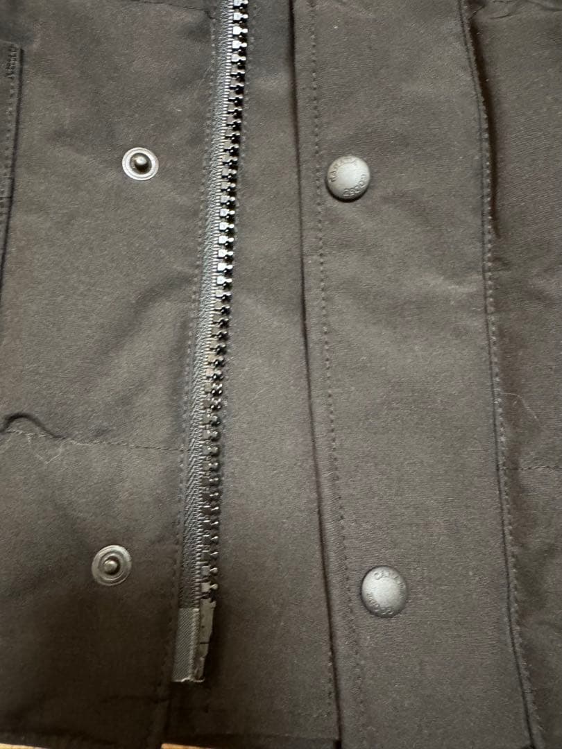 【超美品】  ブラック ダウンベスト