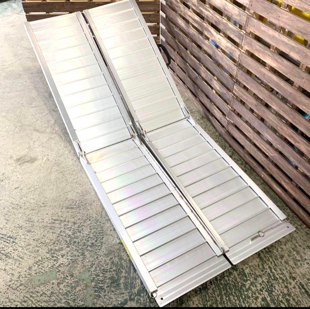 希少❗️4つに折りたためる❗️スロープ アルミ製✨バイク、自転車、車椅子⭐️