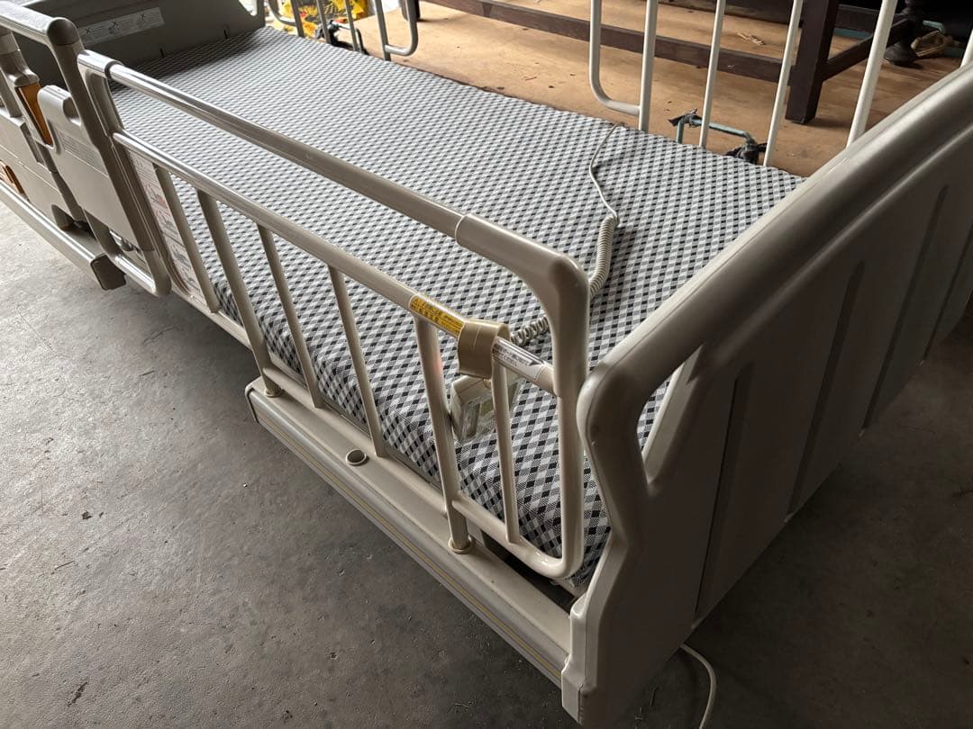 介護用ベッド　パラマウントベッド 2モーター　中古　岐阜県揖斐郡池田町