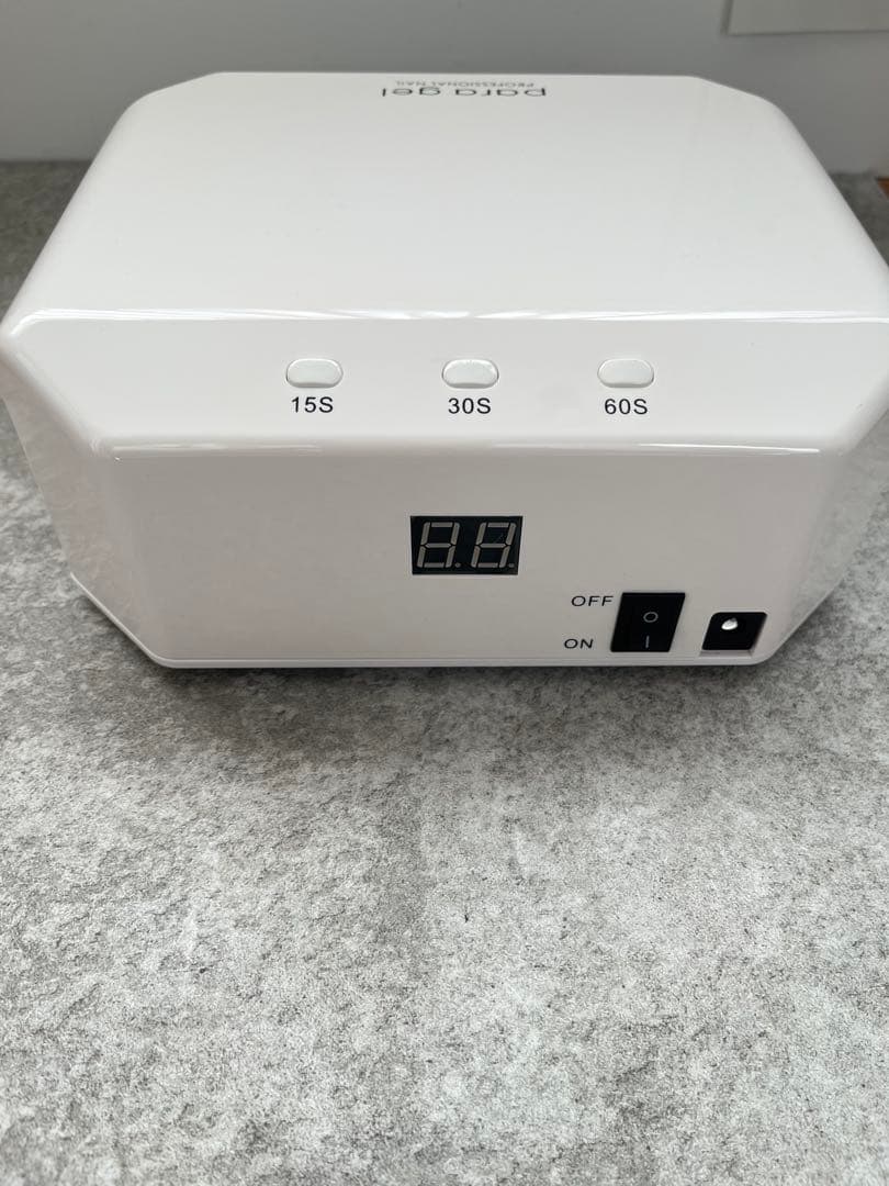 パラジェル　LEDライト　新品未使用　paragel ネイルライト　パラライト