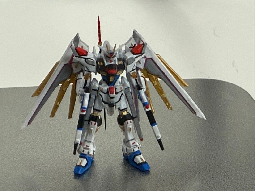 ミニチュア　ガンダム　マイティーストライクフリーダムガンダム