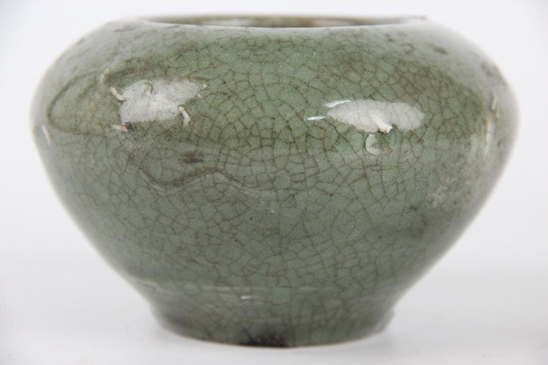 高麗時代後期（14世紀）青磁 象嵌 小壺　雲鶴文系　高麗青磁 FF01-09