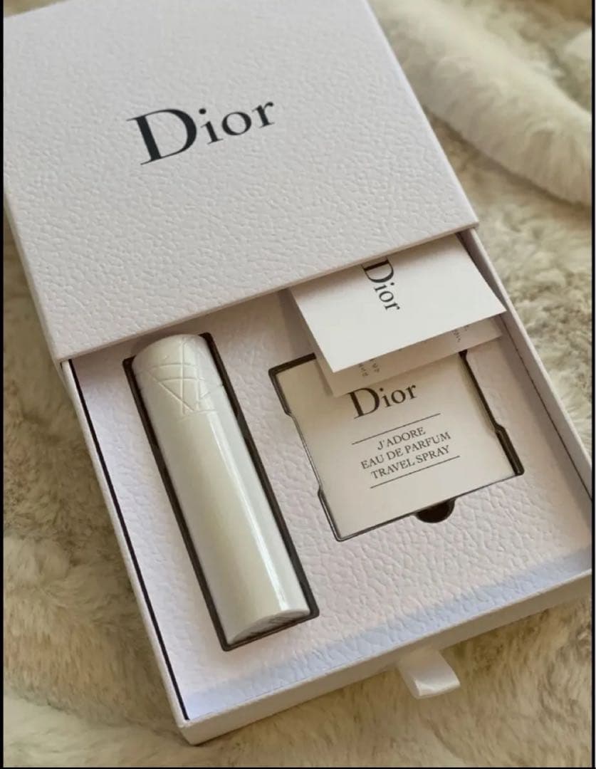 Dior J'adore Eau de Parfum トラベルスプレー