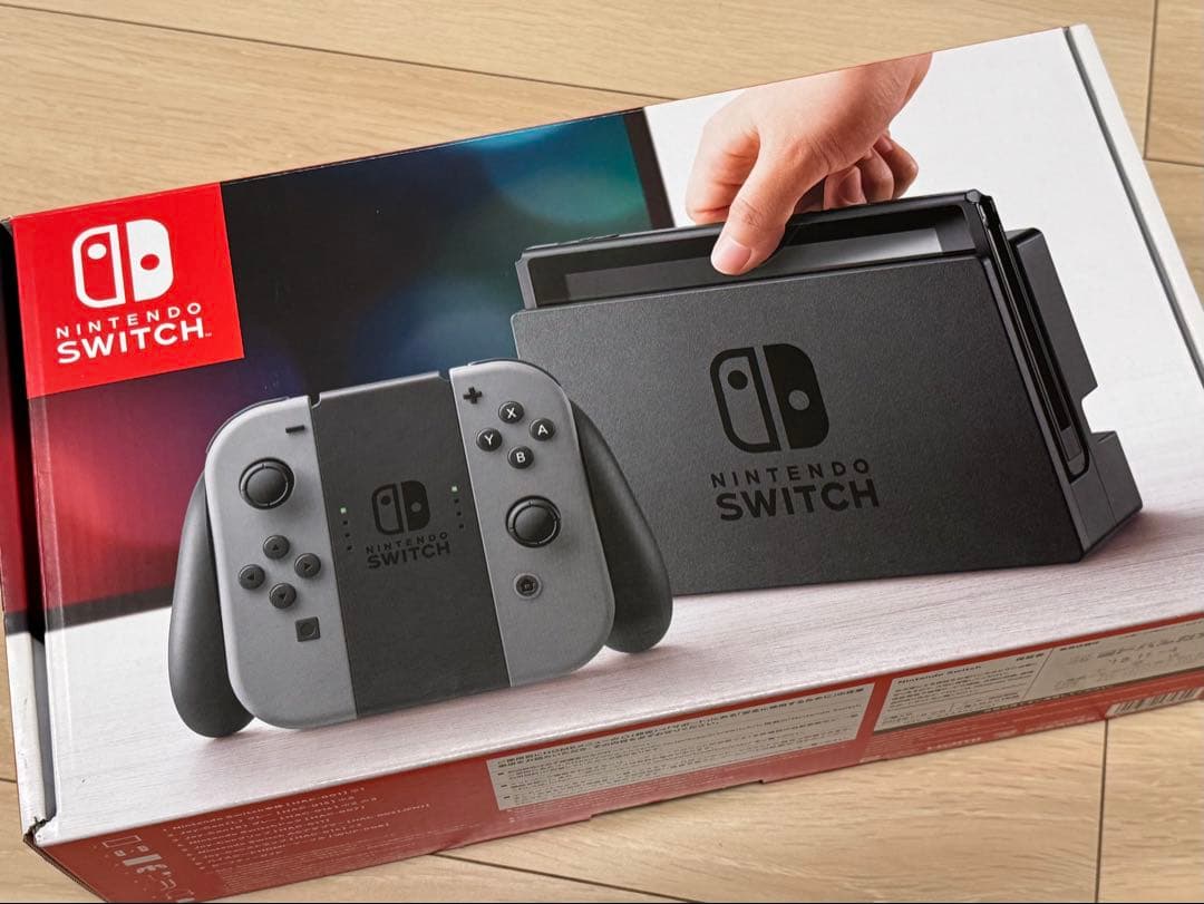 Nintendo Switch 本体 グレー　純正キャリングケース付き　美品