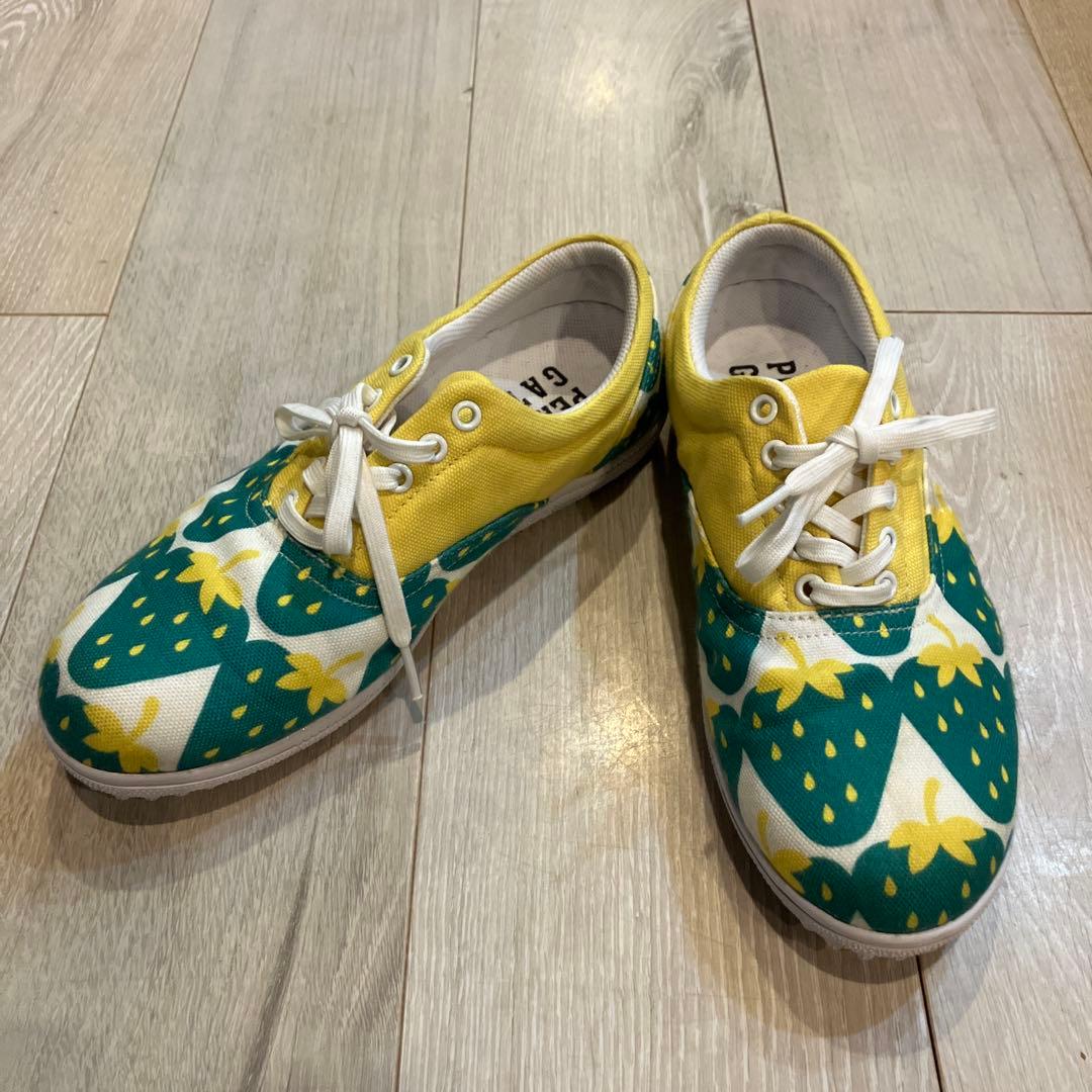 PEARLY GATES パーリーゲイツ シューズ　いちご柄　黄色