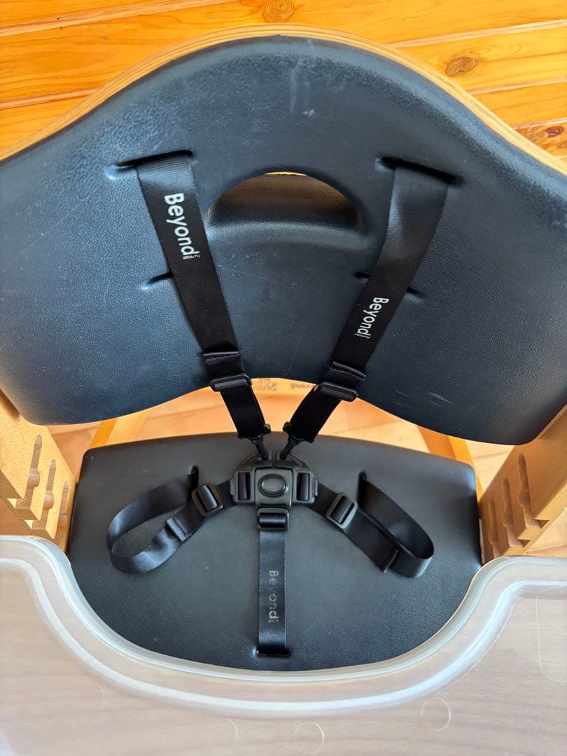 ビヨンドジュニア ハイチェア 2020年生産 Abiie beyond 木製