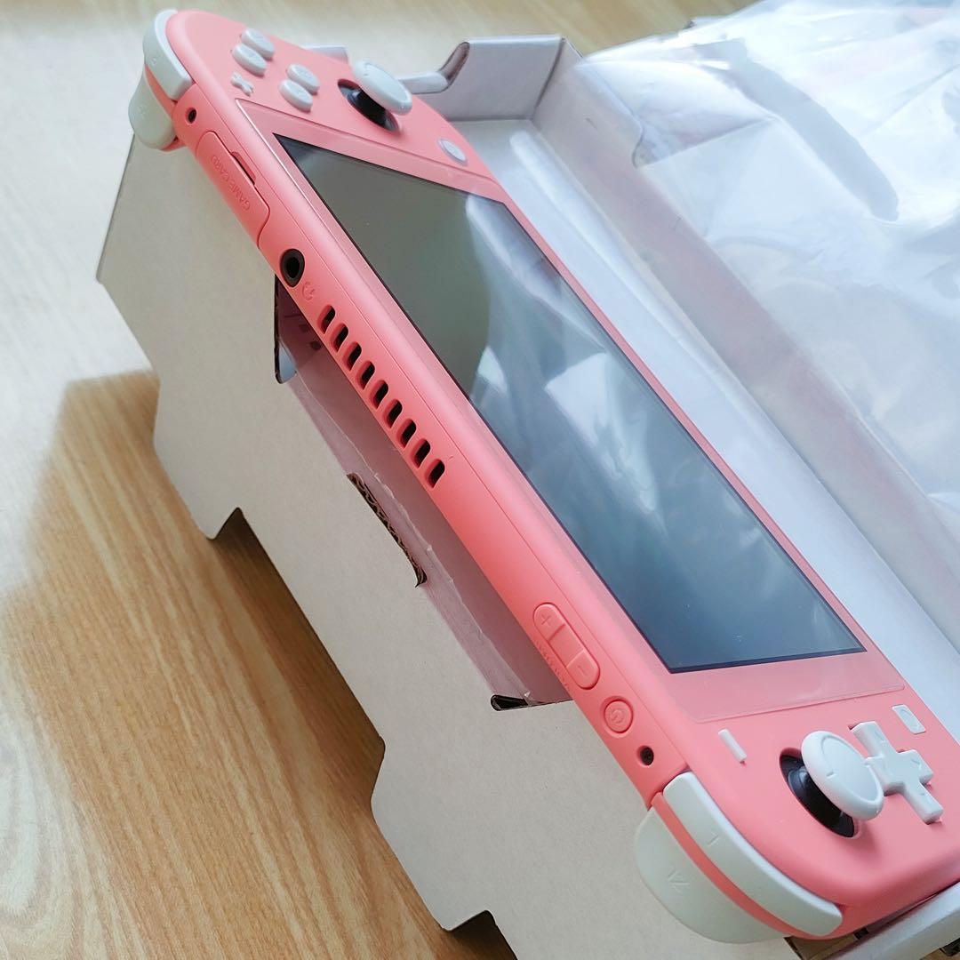 Nintendo Switch Lite コーラル ／ キャリングケース