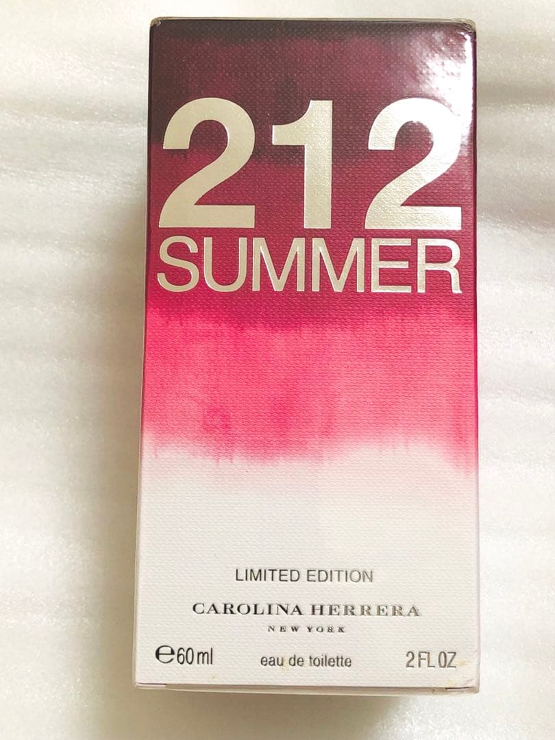 新品　香水　キャロライナヘレラ 212　サマー　激レア　限定品　60ml