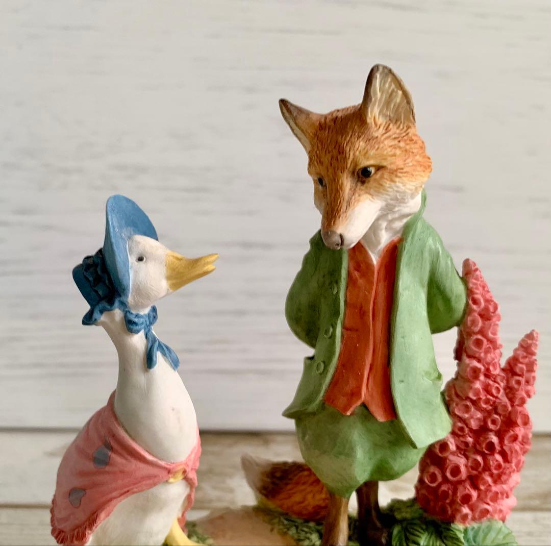 あひるのジマイマときつねの紳士100周年記念フィギュリン ピーターラビット