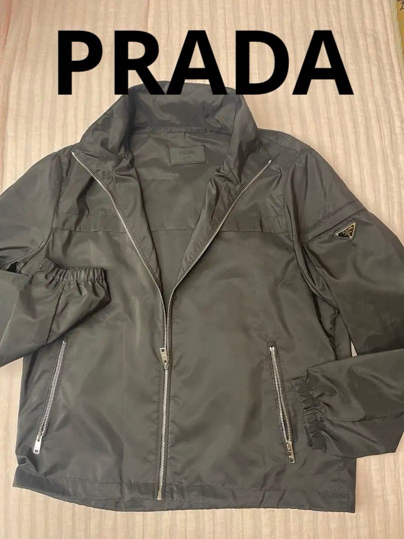 『超美品』大きなサイズPRADAプラダナイロンジャケット黒５４サイズ