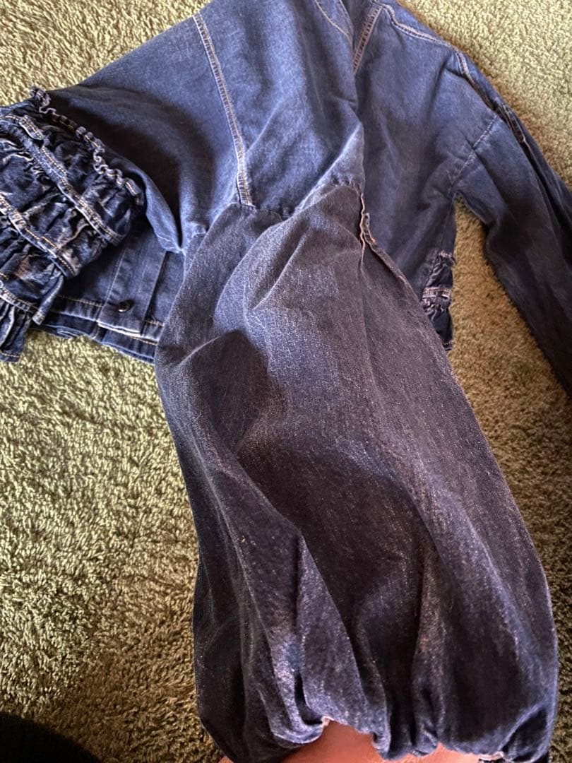 【ayane】デニムジャケット バルーンスリーブ袖　バックフリル