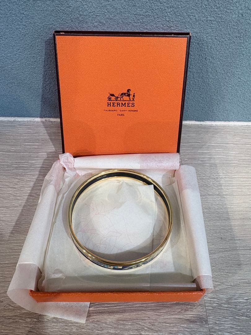 HERMES ゴールド ネイビー バングル