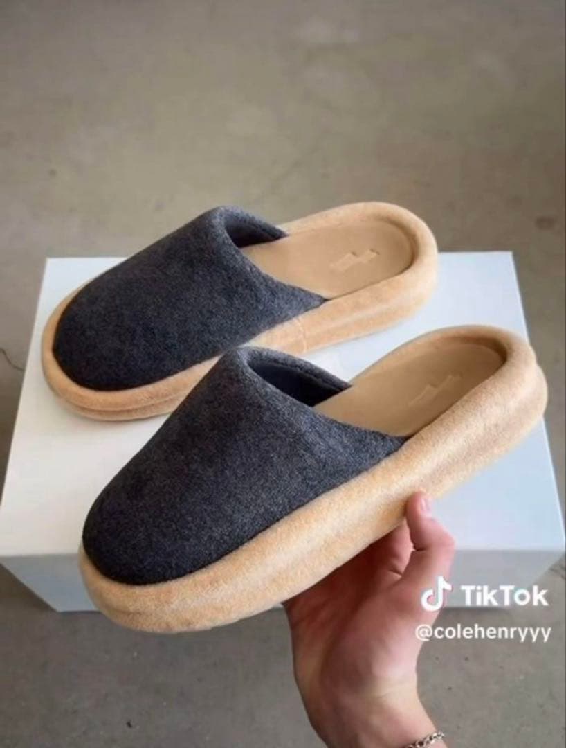SKYLRK REST SLIPPER ※即完売品　即日発送