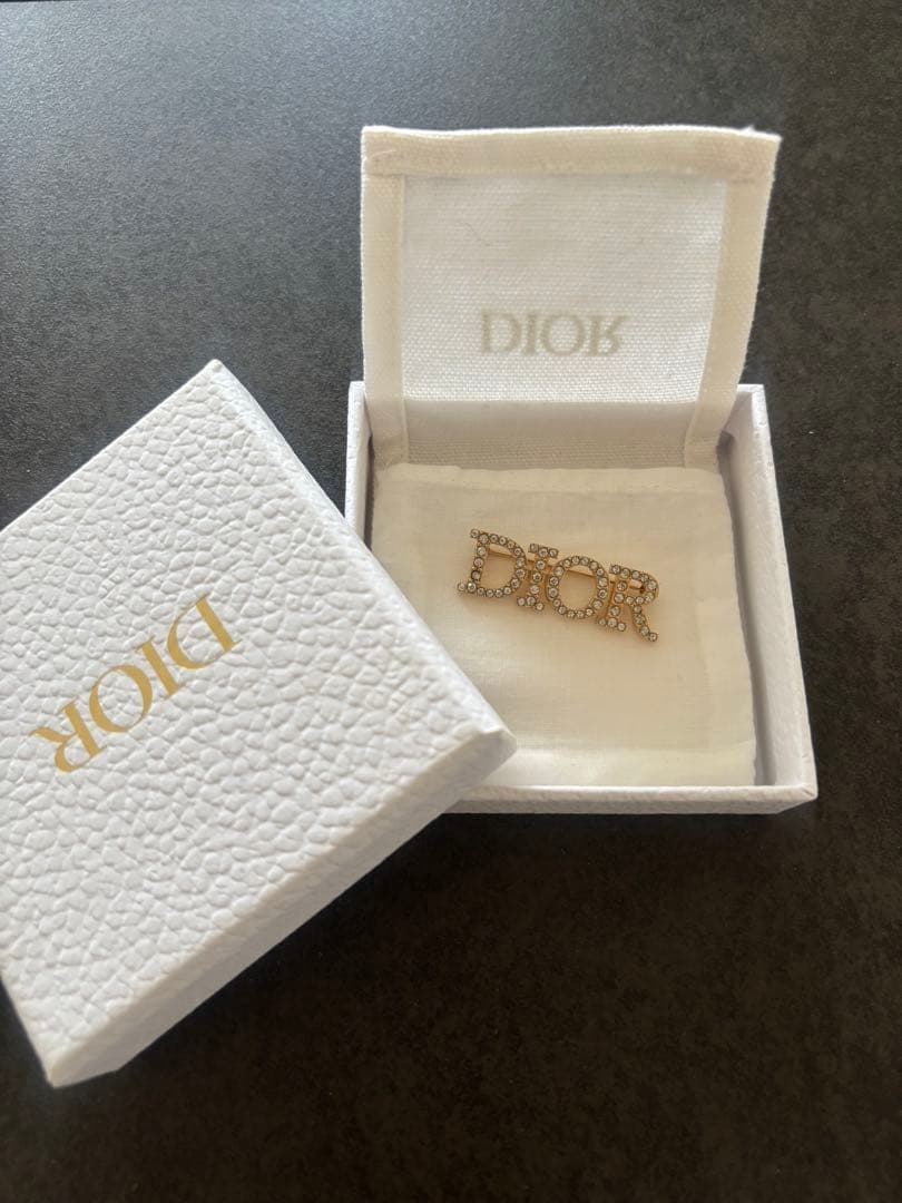 dior ディオル　ブローチ