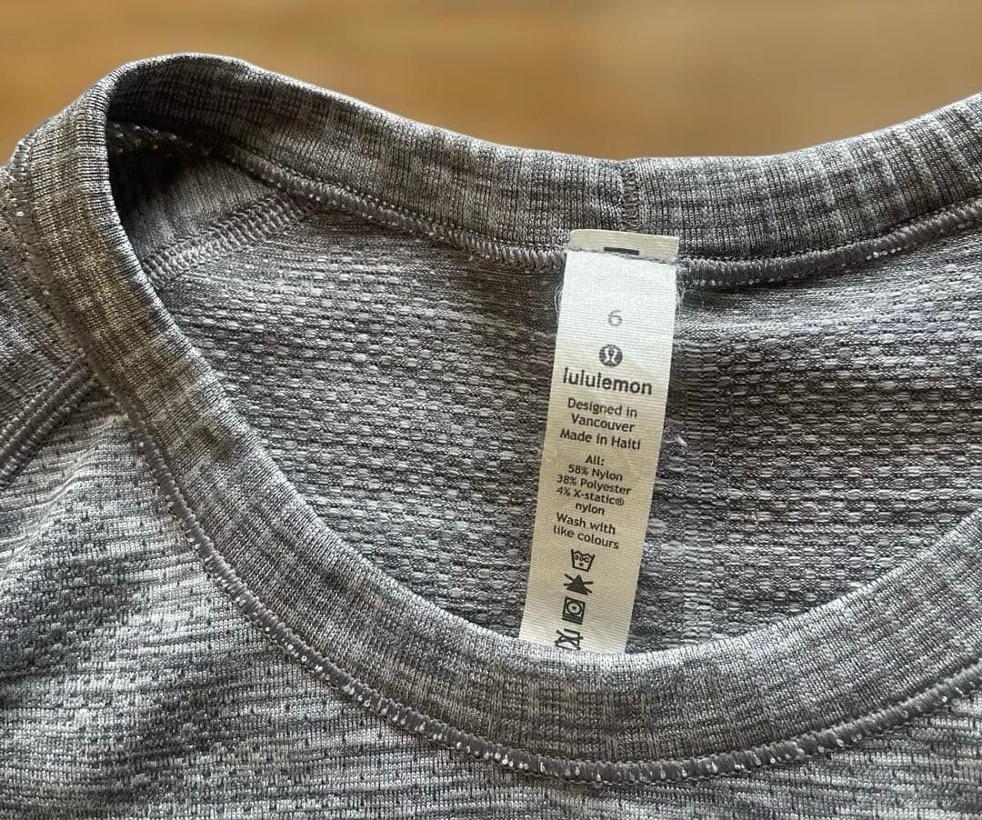 ミモザ‼️ ルルレモン　lululemon ALOHA 長袖シャツ 6