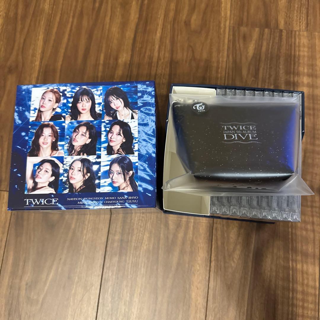 TWICE DIVE BOX 777セット限定