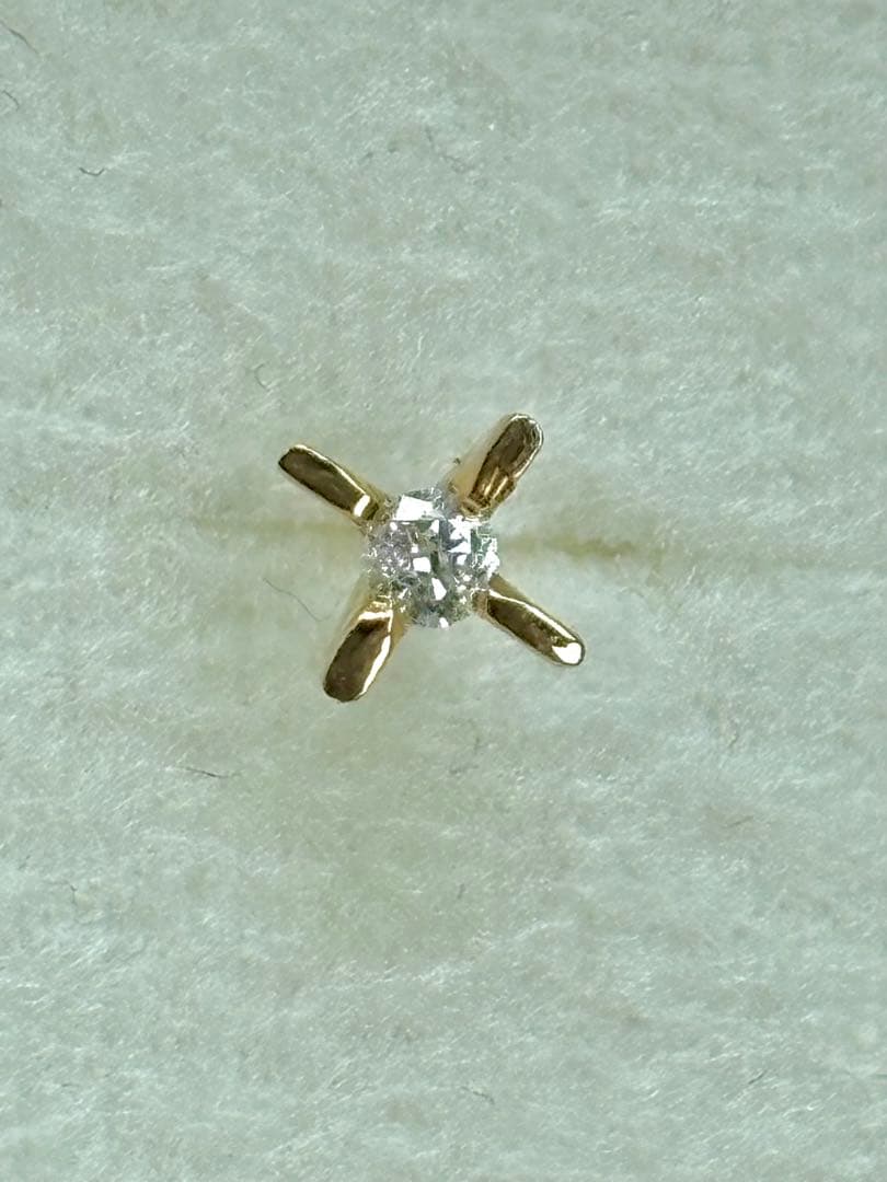 アッシュペー購入イロンデールダイヤ立て爪ピアス