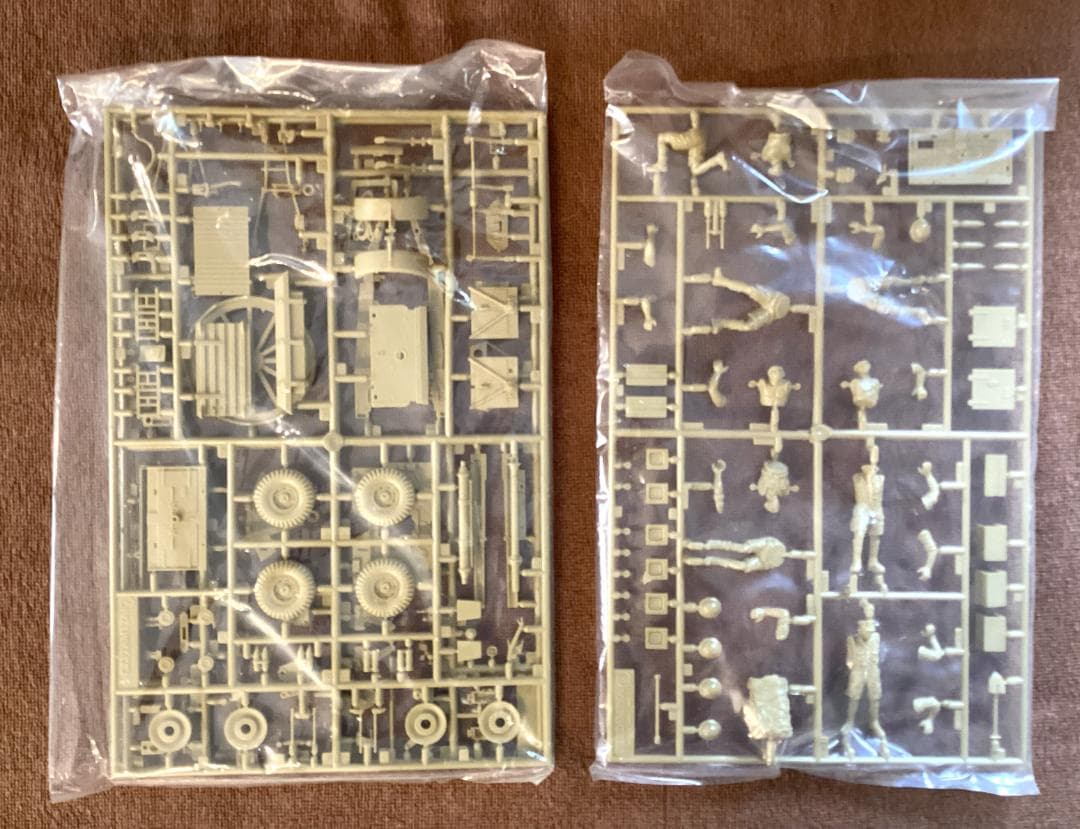 タミヤ 1/35 イギリス サラディン装甲車MkⅡ・ 25ポンド砲 小鹿