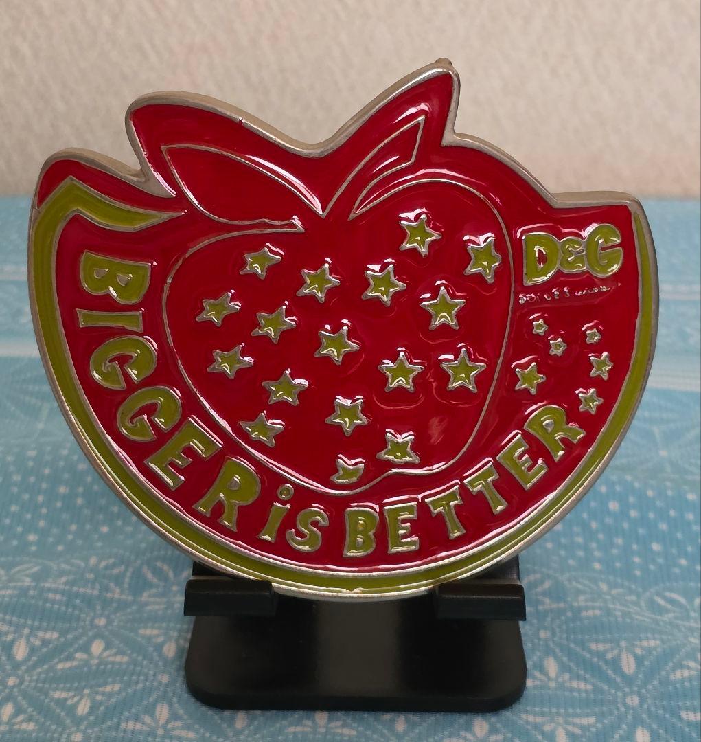 D&G ベルトバックル リンゴ柄