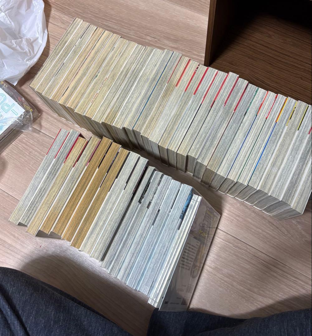 ベルセルク　1巻〜43巻 全初版 ＆ オフィシャルガイドブック2刷