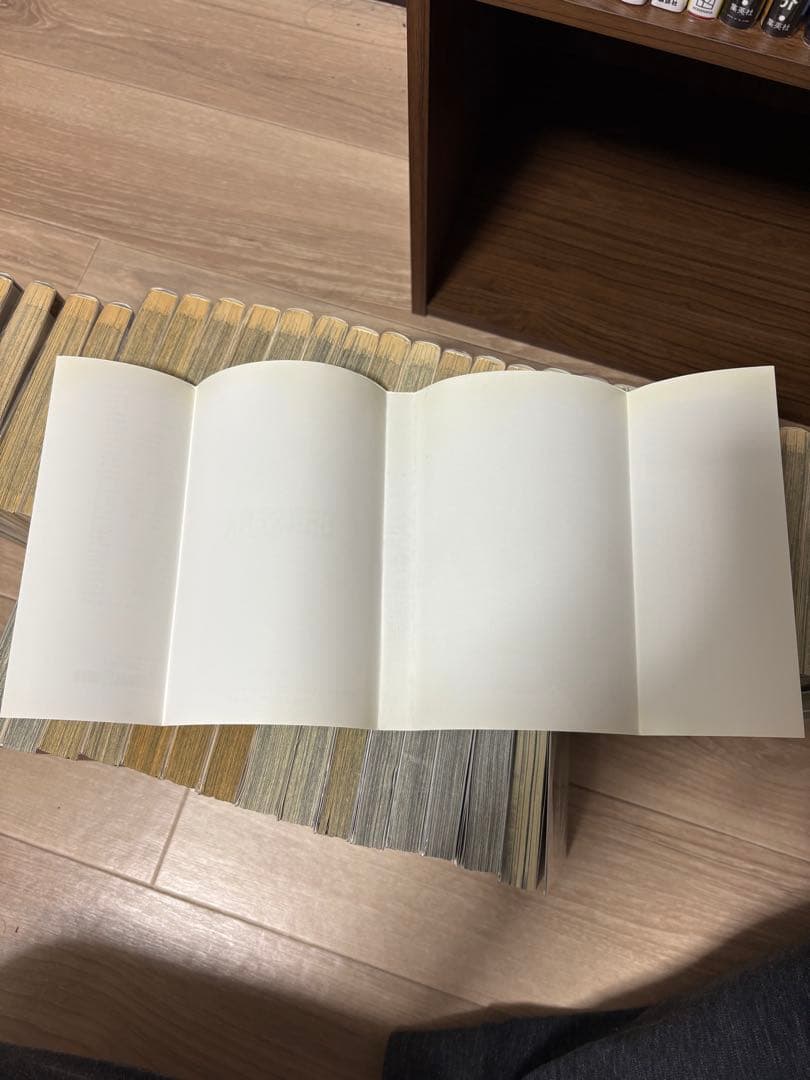 ベルセルク　1巻〜43巻 全初版 ＆ オフィシャルガイドブック2刷