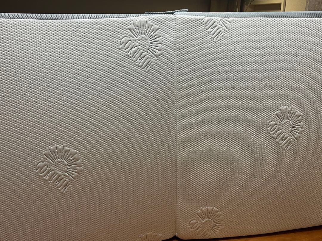 定価の半額【ほぼ新品】GOKUMIN マットレス セミシングル