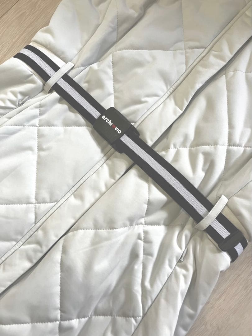 ば*ば様 archivio ワンピース　中綿ベスト　ライトグレー　白　サイズ 4