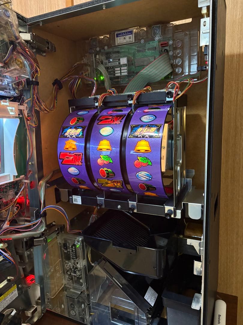 パチスロ　北斗の拳　世紀末救世主伝説　実機　送料込み