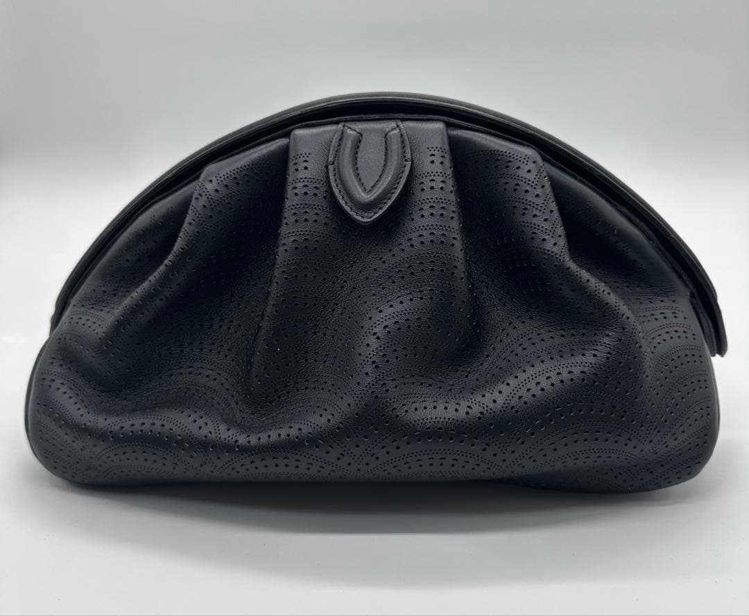 ALAIA アライア レザー パンチング クラッチバッグ ブラック