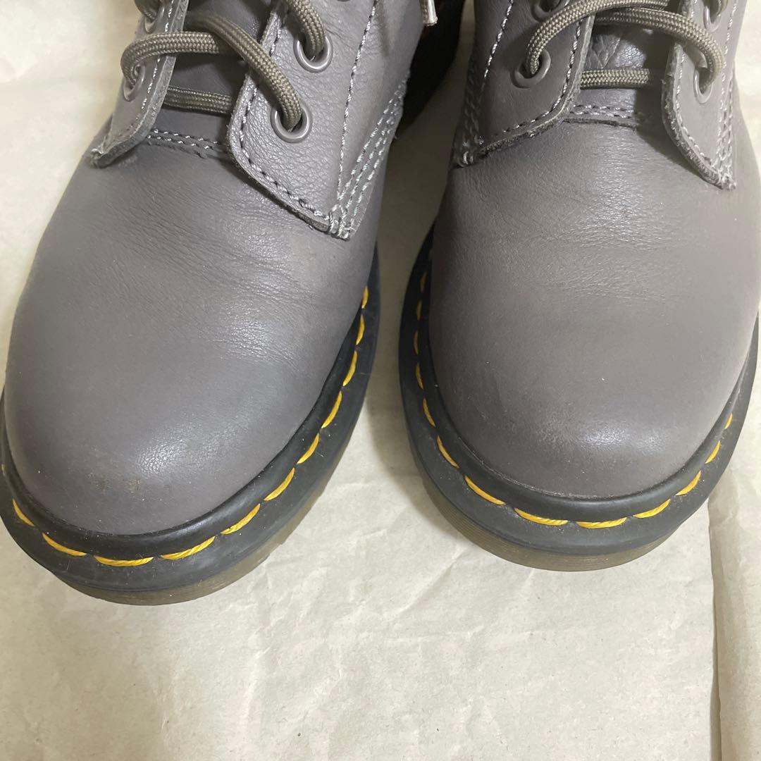 ドクターマーチン 限定モデル　8ホール UK4 グレー
