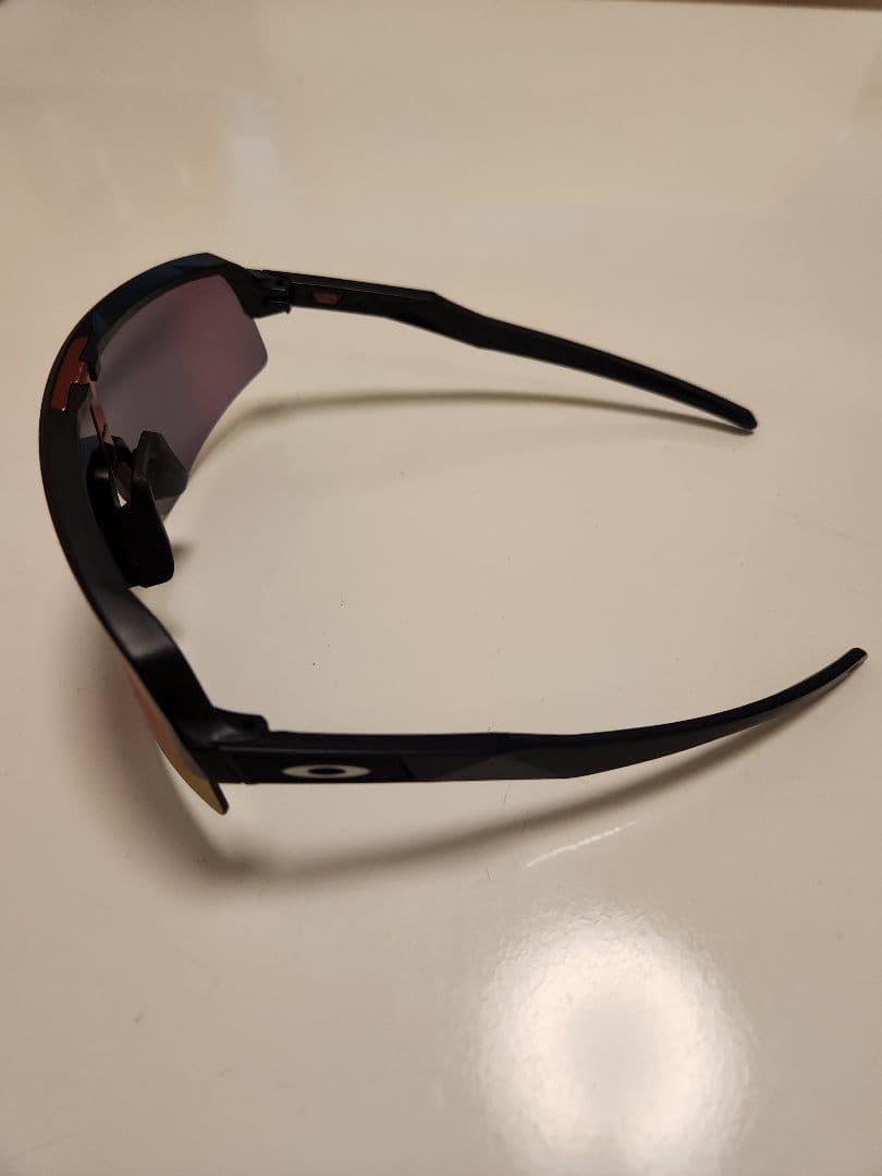 オークリースートロライトスイープ　マットブラック　プリズムロード