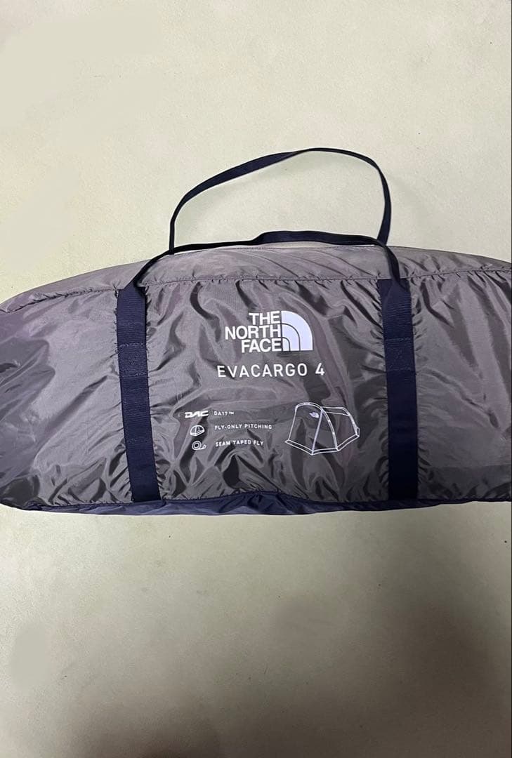 エバカーゴ4　ノースフェイス