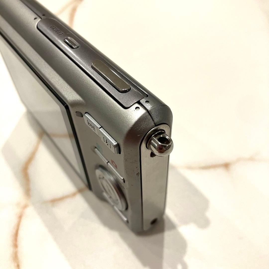 美品✨カシオ・デジタルカメラEXILIM EX-Z75 箱付き 動作確認済♪