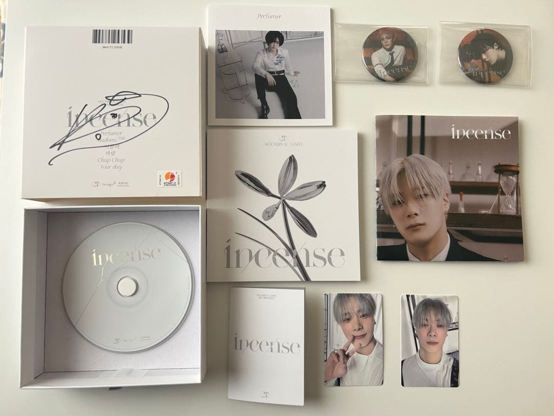 ASTRO ムンビン incense サインアルバム　缶バッジセット