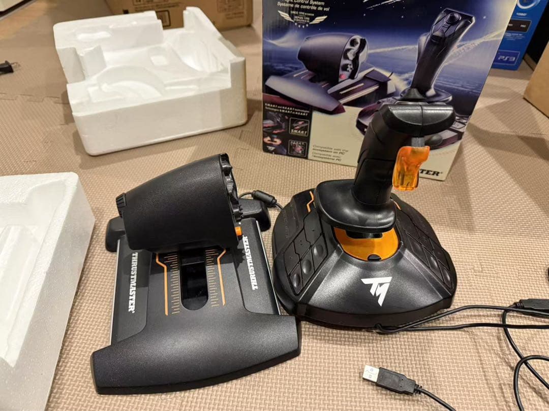 Thrustmaster T.16000M FCS HOTAS コントローラー