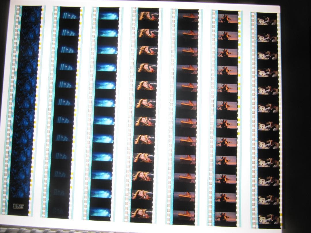 タイタニック35㎜フィルム12コマ×126枚合計1512コマ アルバム入