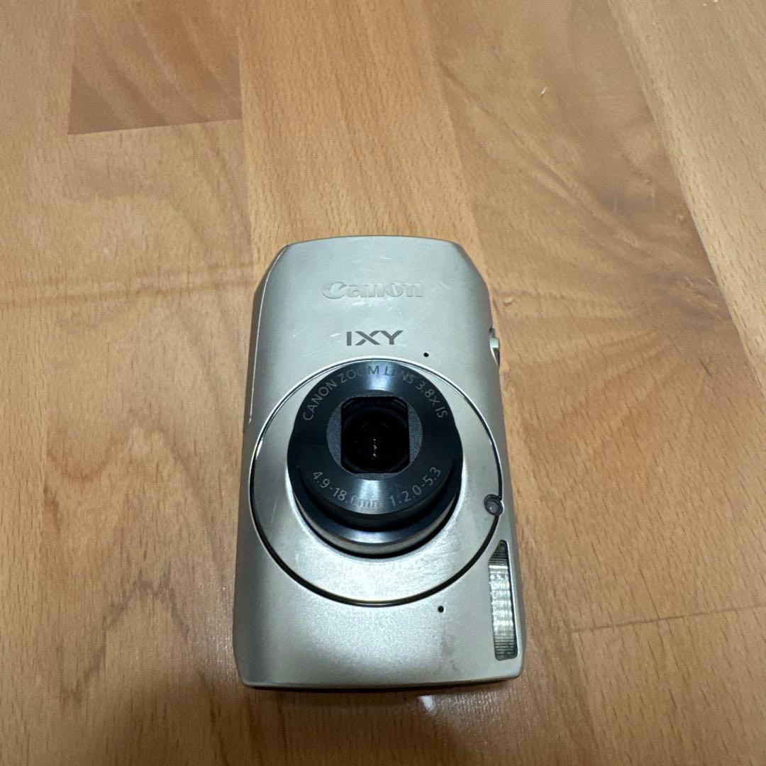【コンパクトデジタルカメラ】Canon IXY 30S