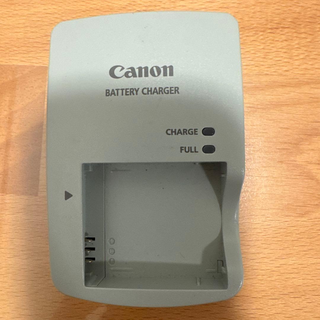 【コンパクトデジタルカメラ】Canon IXY 30S