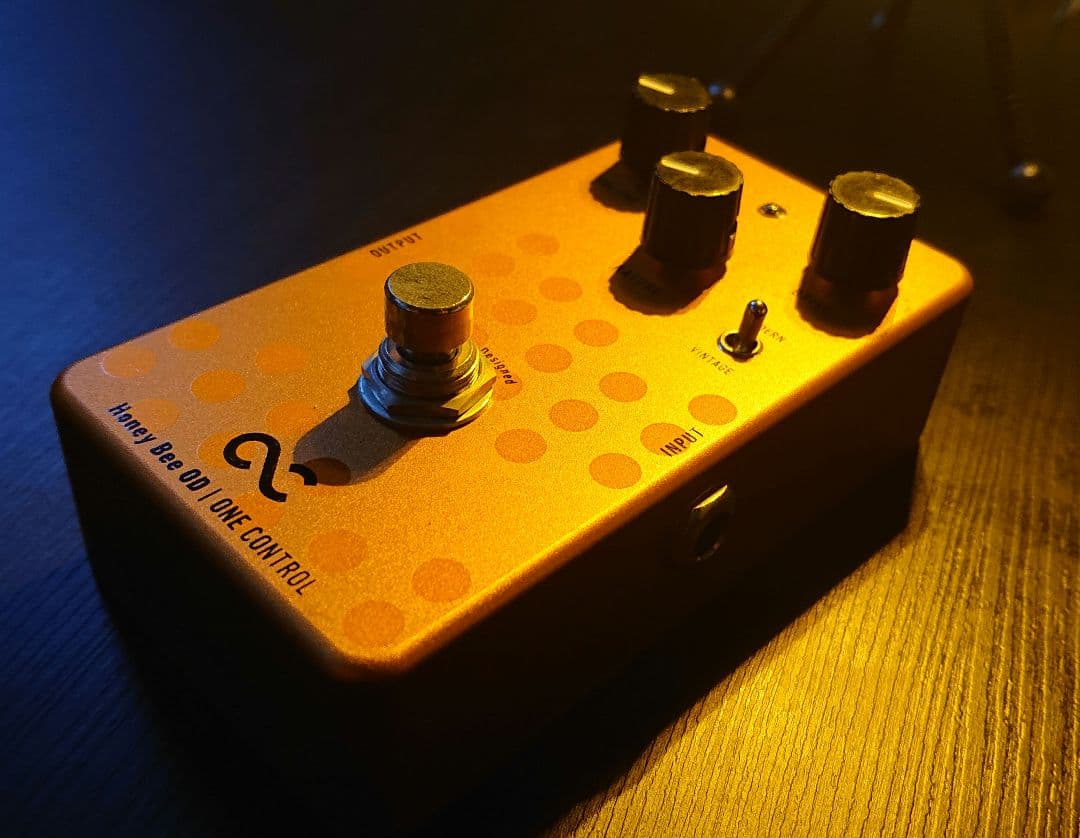 ギター One Control Honey Bee OD