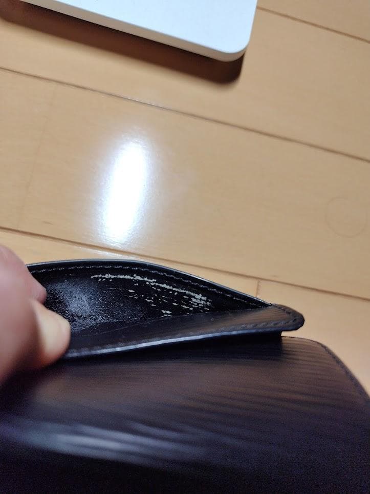 【送料無料】ルイヴィトン エピ 長財布 ブラック LOUIS VUITTON