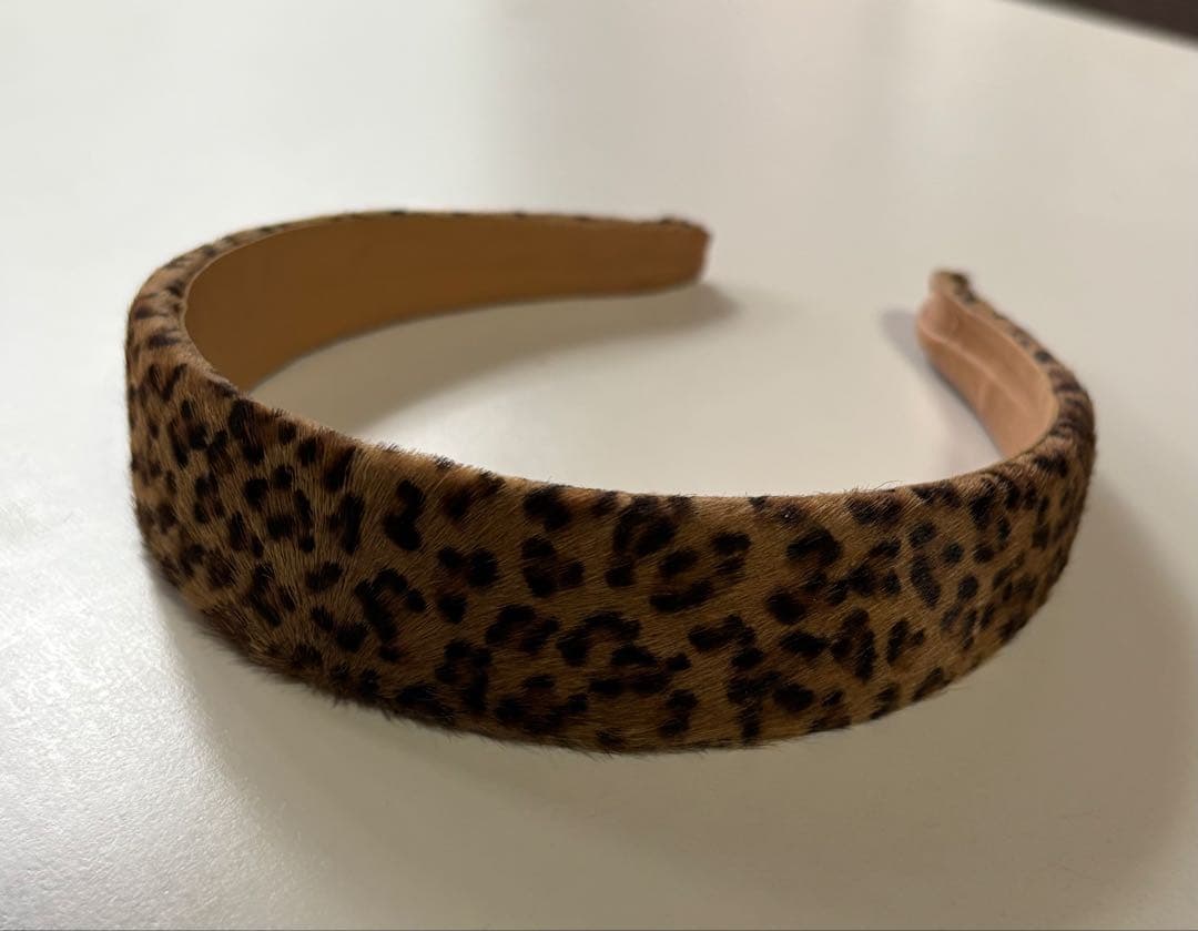 【未使用】BOTTEGA VENETA カチューシャ【美品】