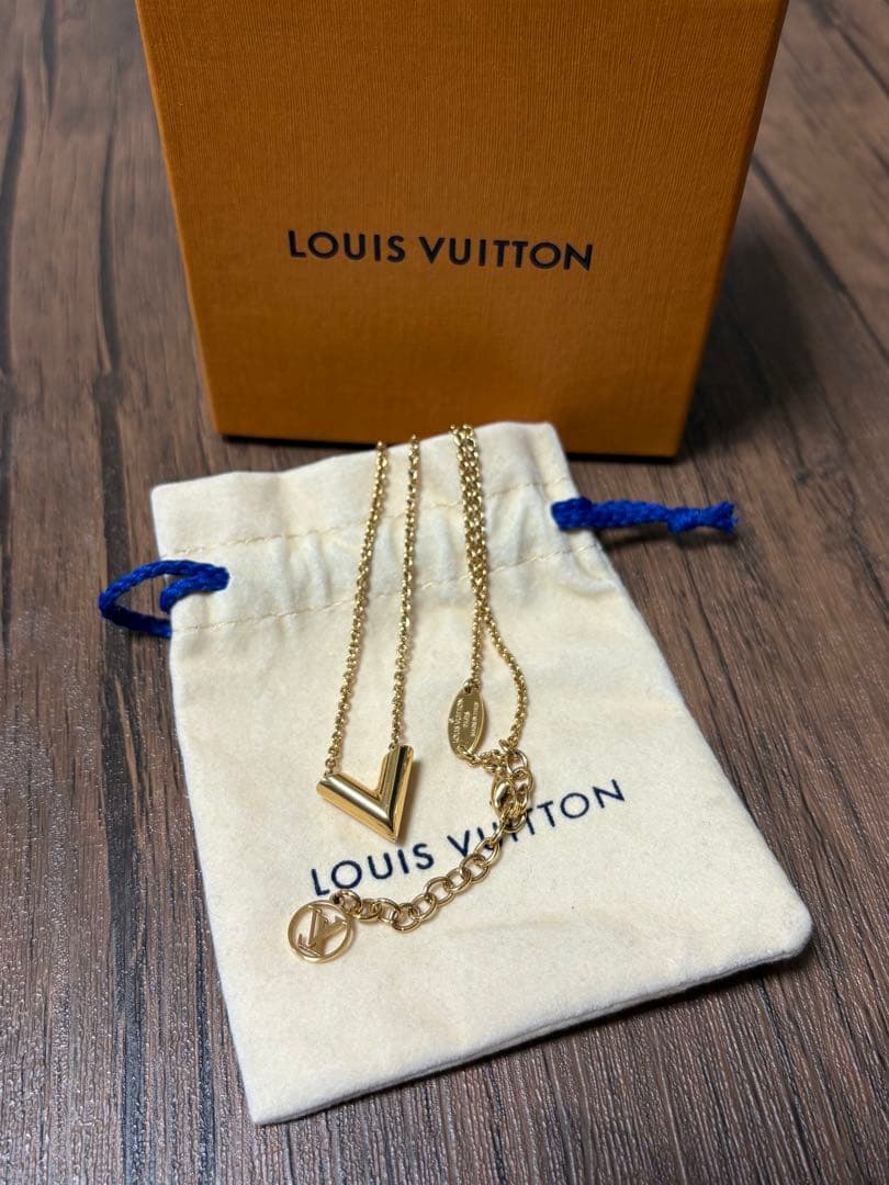 美品 LV ルイヴィトン エッセンシャルV ネックレス M61083