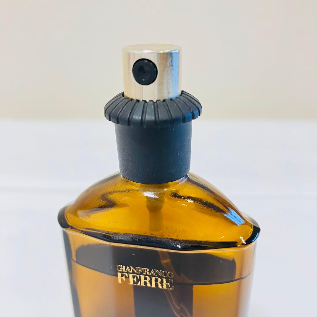 希少　ジャンフランコフェレ ウォモ オードトワレ　香水　30ml