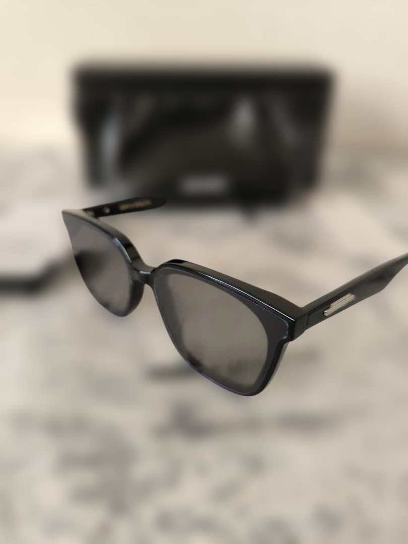 鑑定済/新品未使用品■GENTLE MONSTER Lilit 01 サングラス