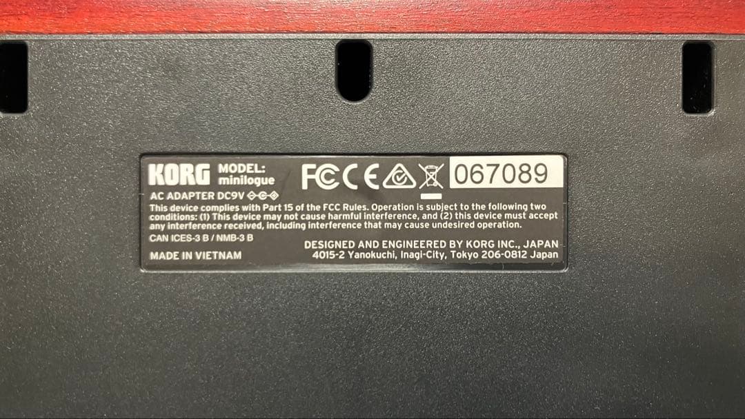 美品 KORG minilogue bass ベースシンセサイザー 元箱あり