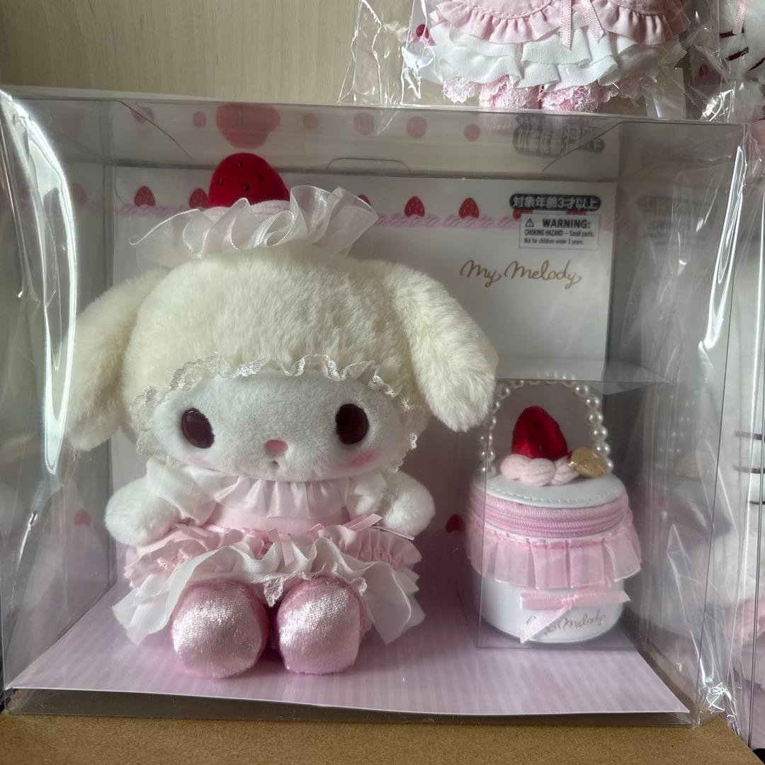 いちごホイップケーキ　マイメロ　ハローキティ　 ぬいぐるみ　マスコット 白いちご