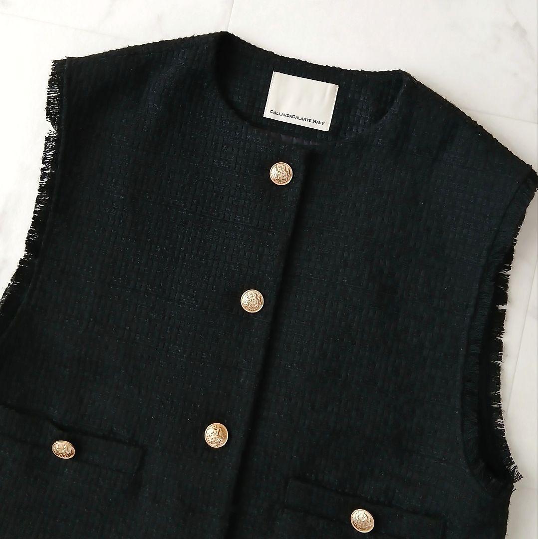 極美品 ガリャルダガランテ 洗える ツイード ショートベスト 金ボタン ブラック