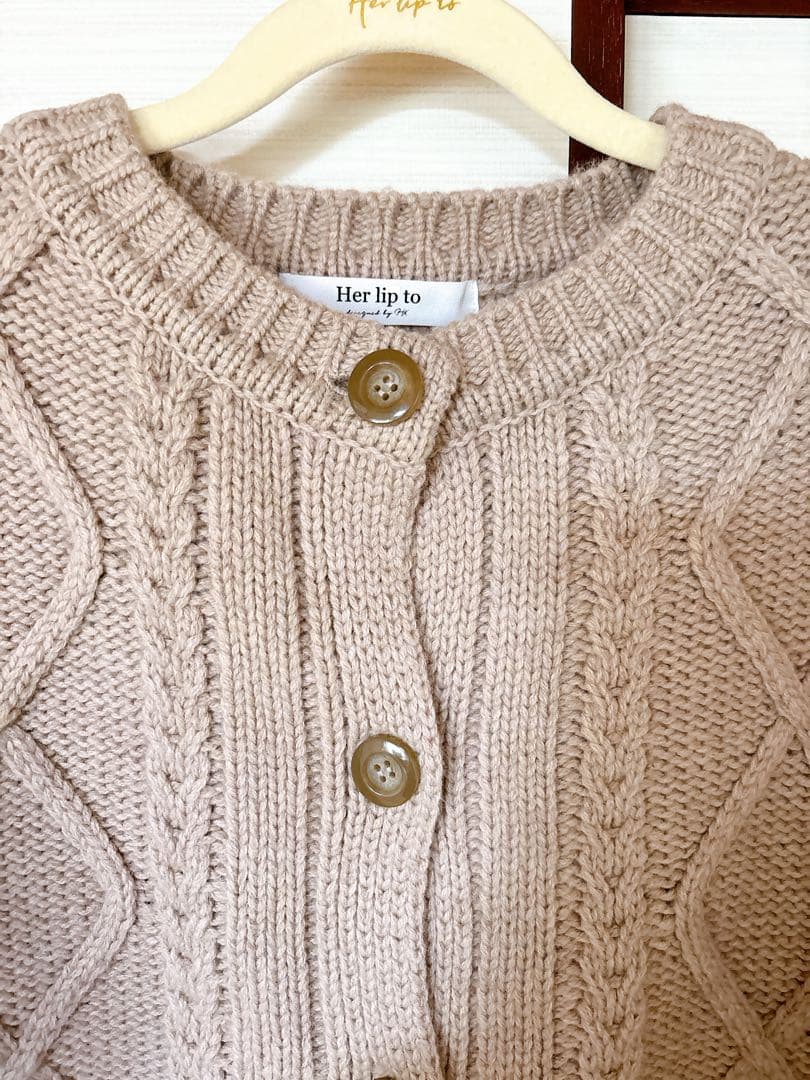 【新品】ハーリップトゥ H Boa Cable Knit Cardigan