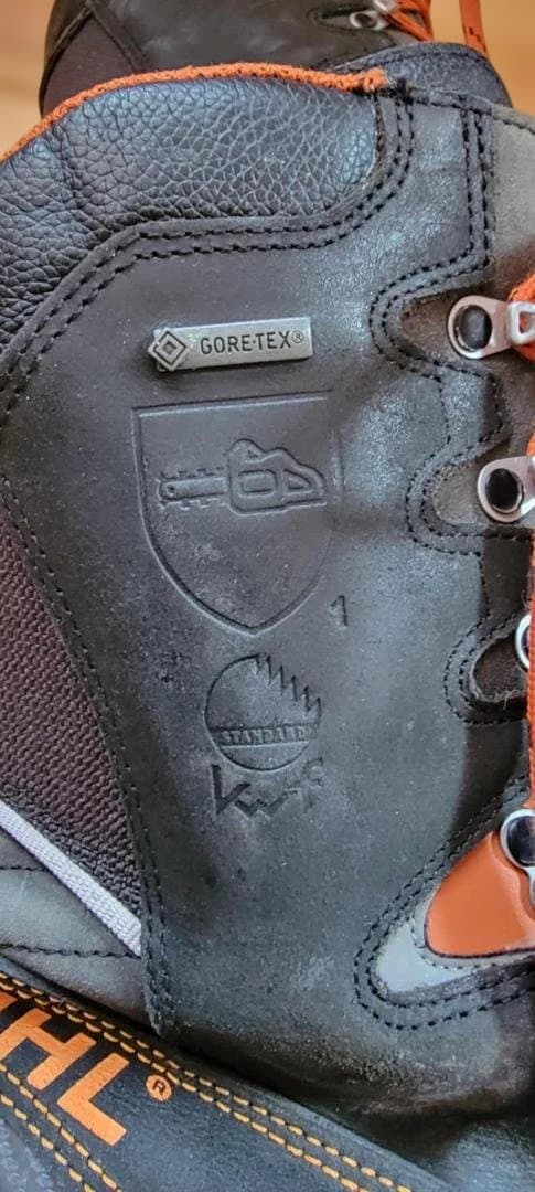 最高峰林業ブーツ　STIHLダイナミック GTX 革製チェンソーブーツ